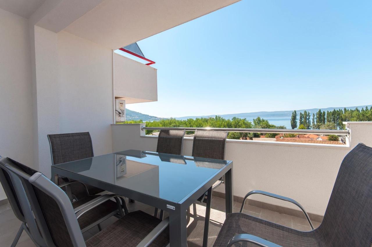 Apartman Mira- Omiš Esterno foto