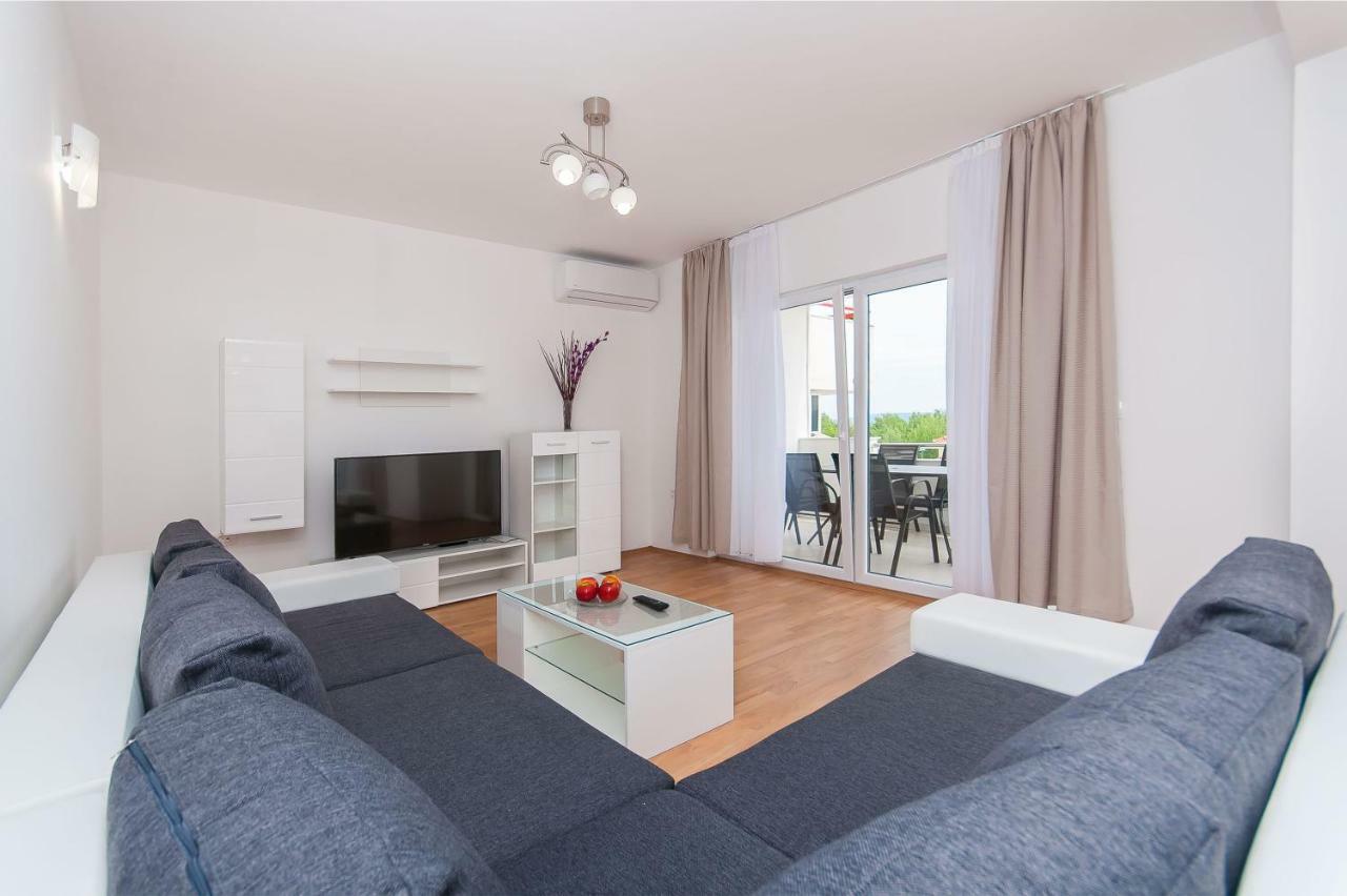 Apartman Mira- Omiš Esterno foto